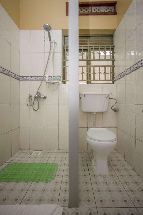 Tuzza Hotel Bushenyi Kültér fotó