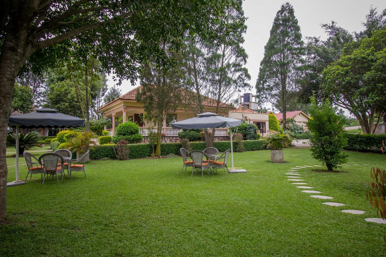 Tuzza Hotel Bushenyi Kültér fotó