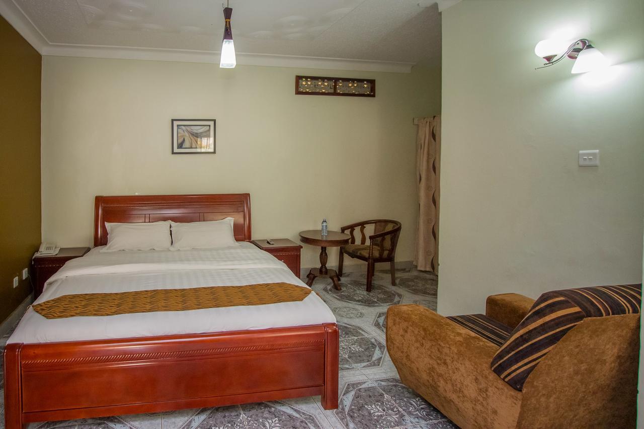Tuzza Hotel Bushenyi Kültér fotó