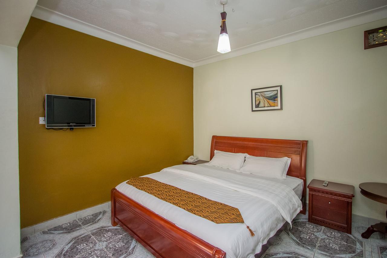 Tuzza Hotel Bushenyi Kültér fotó