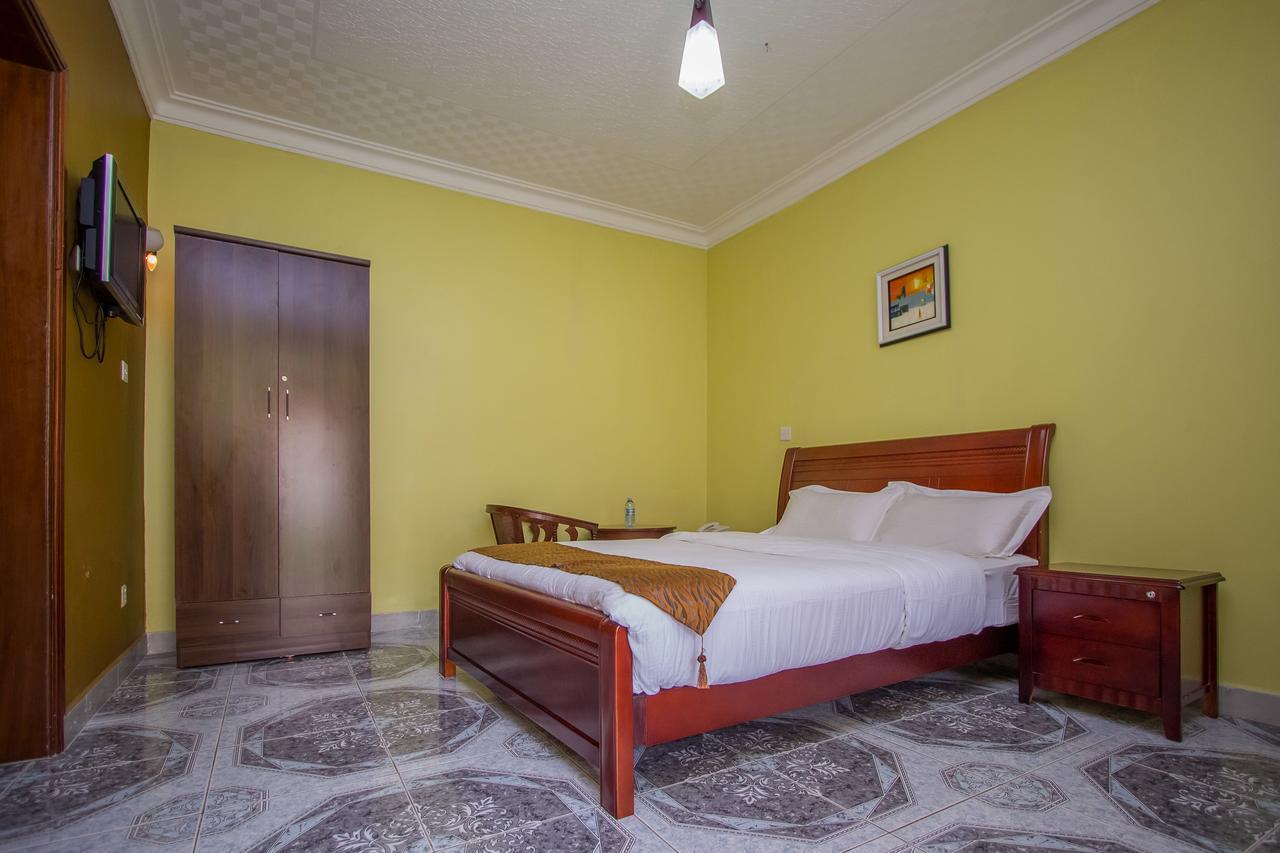 Tuzza Hotel Bushenyi Kültér fotó