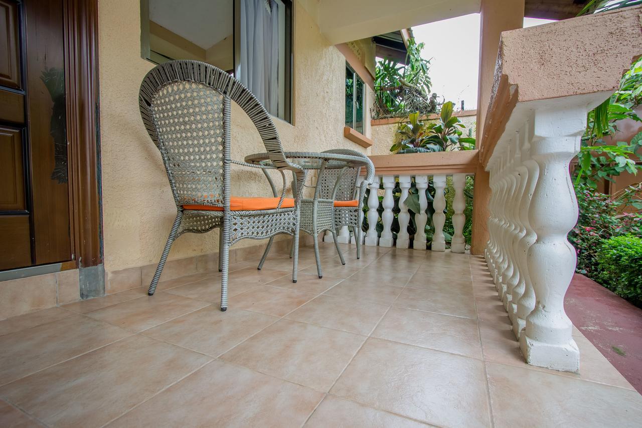 Tuzza Hotel Bushenyi Kültér fotó