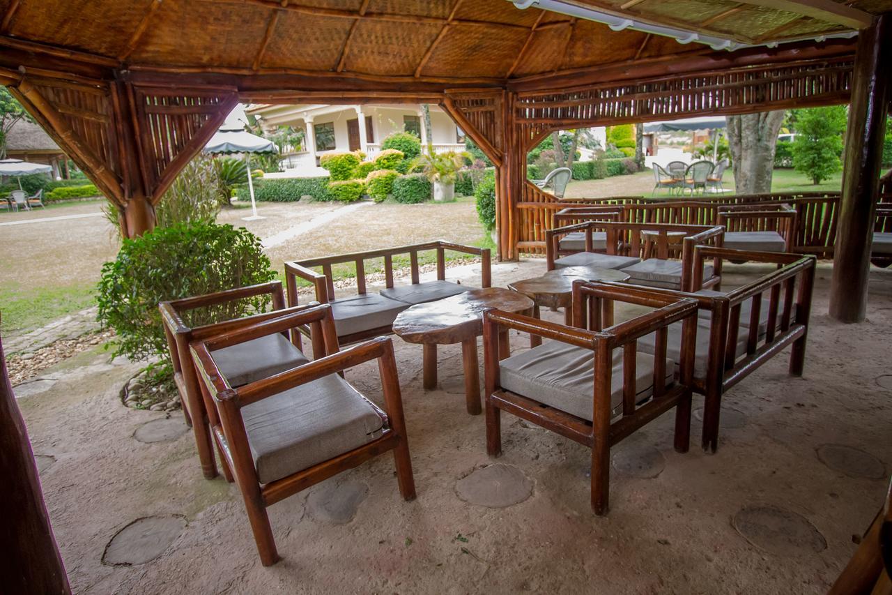 Tuzza Hotel Bushenyi Kültér fotó